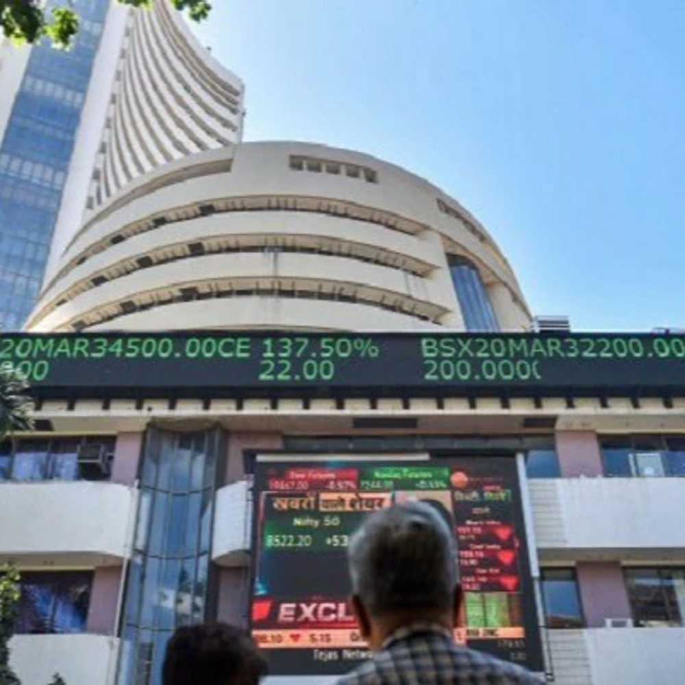 सेंसेक्स में 100 अंक से ज्यादा की बढ़त:ये 81,600 के स्तर पर कारोबार कर रहा, एनर्जी और ऑटो शेयर्स में ज्यादा तेजी 1 65850975594c0 sensex tanks 2 000 pts in 2 days 5 r 1722396372 EnmEdS