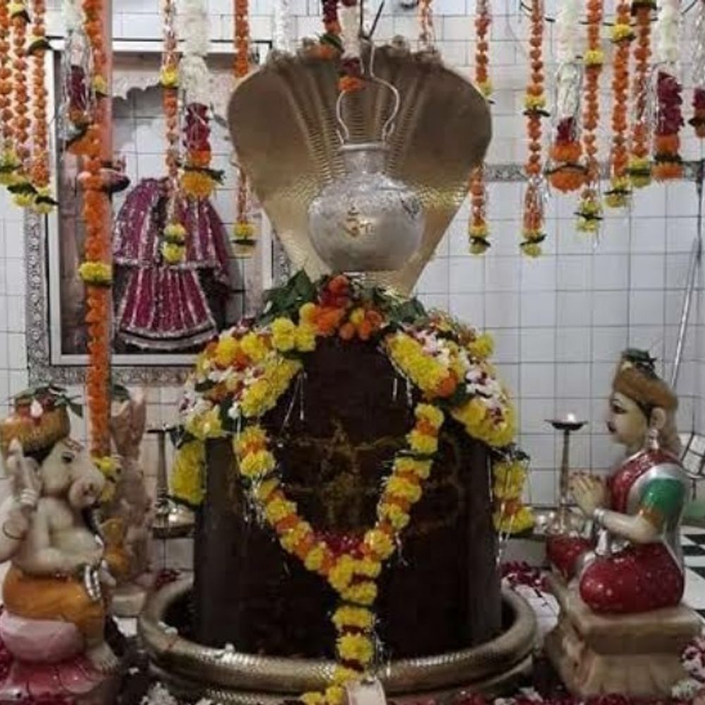 माता पार्वती और भगवान शिव की होगी पूजा अर्चना:कल से शुरू होगा श्रावण मास का महीना, 19 अगस्त को श्रावण पूर्णिमा के साथ होंगे 1 f7bd2e34 741b 4add a0d6 1d2bd3f9816a1721540647301 1721543728 9gWBtl