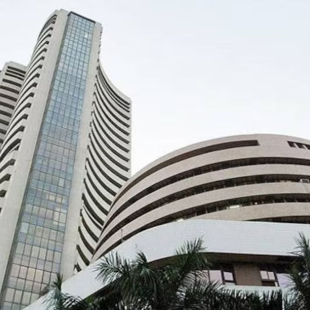सेंसेक्स में 100 अंक से ज्यादा की तेजी:निफ्टी में भी 50 अंक की बढ़त, बैंकिग और FMCG छोड़कर सभी सेक्टर में तेजी 1 new project 6 1721963504 p98Hbz