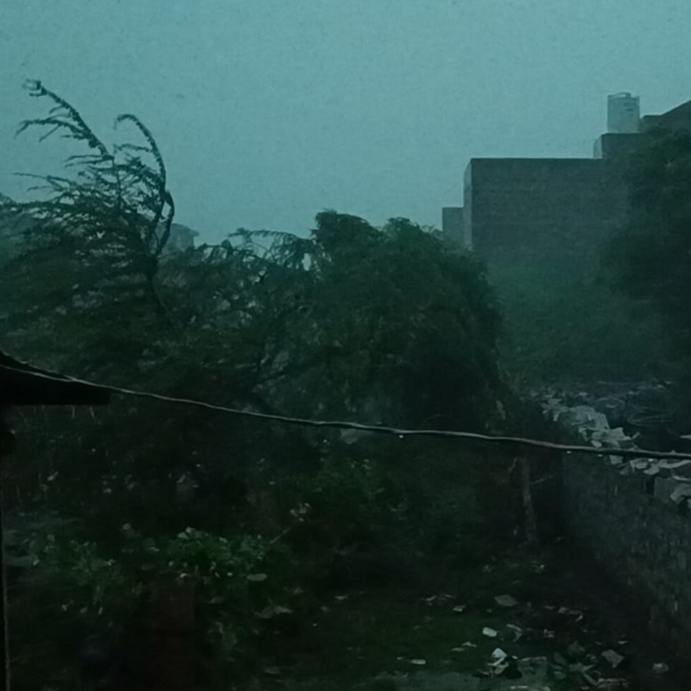 जालोर में मूसलाधार बारिश के बाद पहाड़ों से बहे झरने:शहर में 41 मिमी, भीनमाल-जसवंतपुरा में 40-40 मिमी बरसा पानी 1 whatsapp image 2024 07 19 at 113134d1e29d32 1721369212 gk2lin