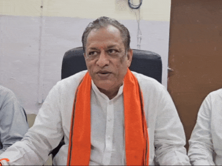 मंत्री कुमावत बोले-किरोड़ीलाल मीणा जनता से अपना वचन निभा रहे:उनका इस्तीफा पार्टी और सरकार का विषय नहीं; गहलोत की पशु बीमा स्कीम को बताया फेल 1 whatsappvideo2024 07 14at173628 ezgifcom resize 1 1720959114