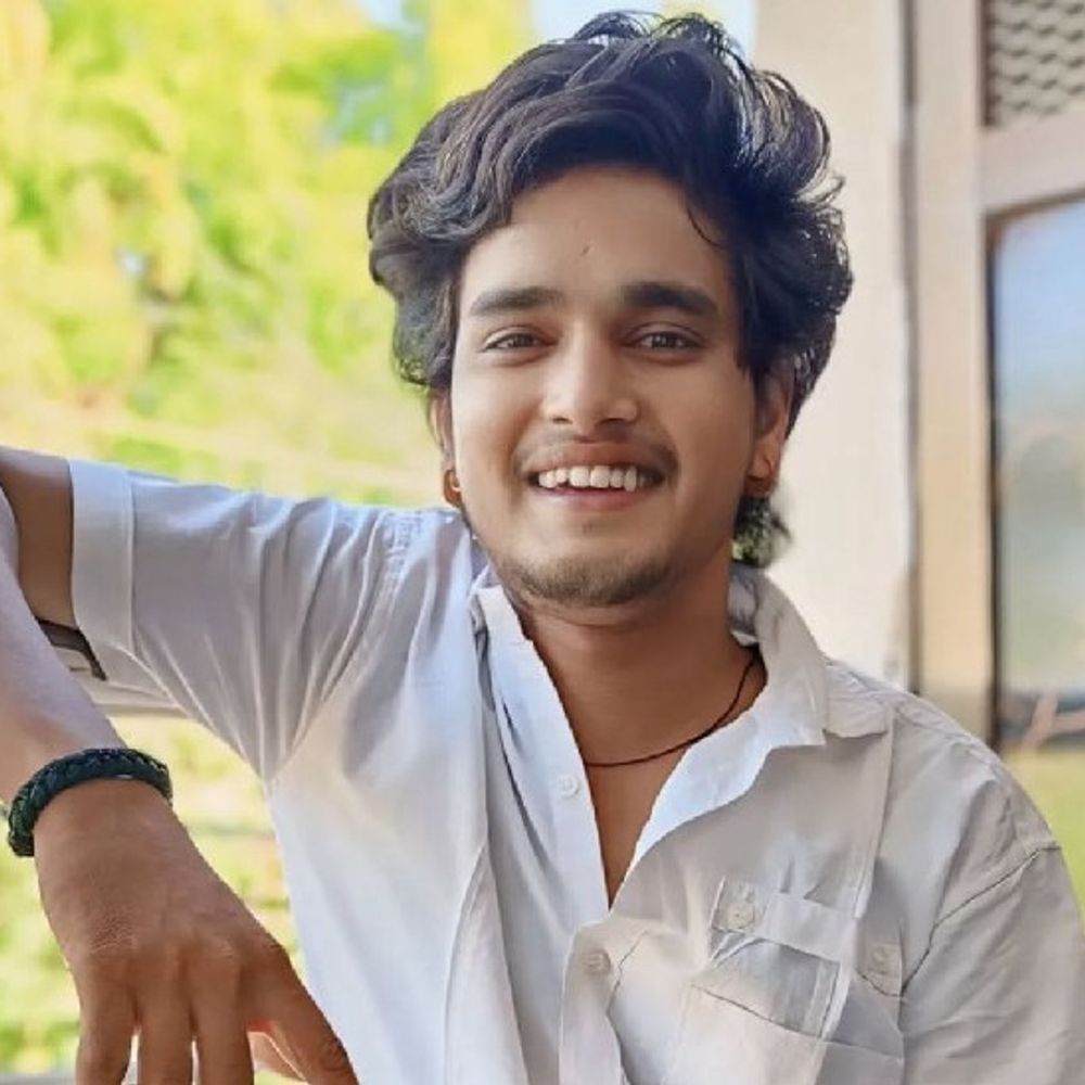 2 भाइयों पर चाकू से हमला, 1 की मौत:युवती को लेकर पुरानी रंजिश में हुआ खूनी संघर्ष 1 1003369515 1747633181 c3B5A5