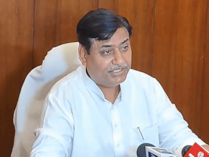 डोटासरा का विधानसभा की कमेटी के अध्यक्ष-पद से इस्तीफा:बोले- स्पीकर देवनानी पक्षपात और मनमानी कर रहे, उनके कई फैसले संविधान के खिलाफ 1 ezgifcom resize16866679731717071425 1747650903 YfQoHJ