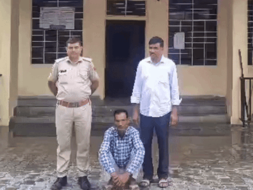 जानलेवा हमले का आरोपी 3 साल बाद गिरफ्तार:खंडेला में पिता-पुत्र हाथ-पैर तोड़े थे, मामले में अब तक चार आरोपी पकड़े 1 1000130510 1750944545 I7RY99