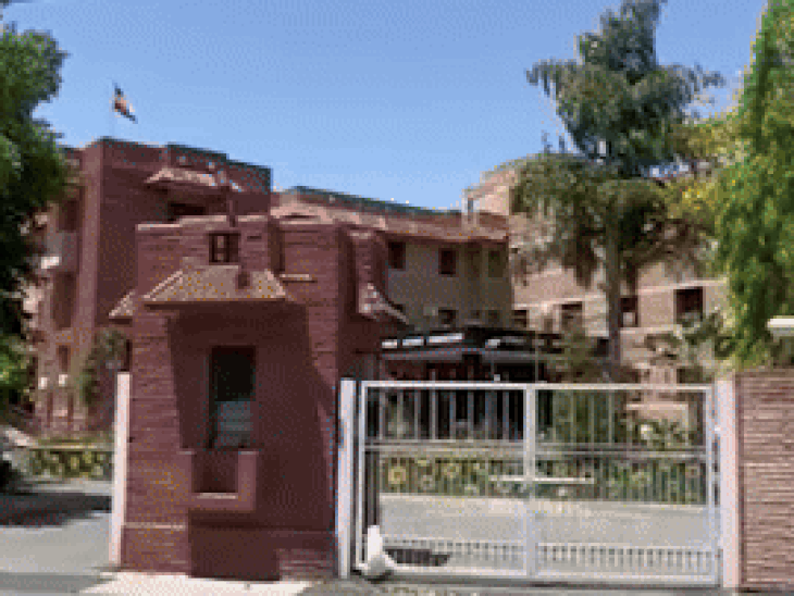 एक ही दिन UGC NET और स्कूल लेक्चरर की परीक्षा:अभ्यर्थियों में रोष, RPSC से डेट बदलने की मांग, 26 जून को दोनों परीक्षाएं 1 1002806360 1749308274 DVTtof