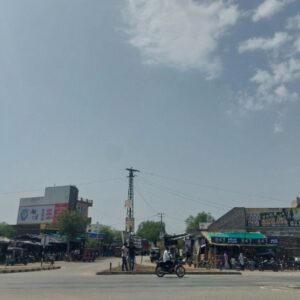 टोंक में सप्ताहभर बाद सुबह निकली धूप, तापमान बढ़ा:आज घने बादलों का असर नहीं, हल्के बादल छाये