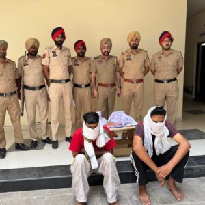 फाजिल्का में दो नशा तस्कर गिरफ्तार:1.33 किलो हेरोइन बरामद, राजस्थान के रहने वाले, शक होने पर ली तलाशी