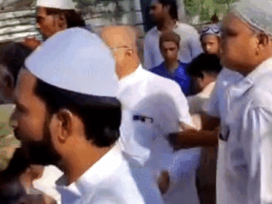 विधायक के साथ फोटोशूट की बात पर भड़के कांग्रेसी नेता:कहा- भ्रष्टाचारी के साथ फोटो नहीं खिंचवाऊंगा; समर्थक भिड़े; MLA के भांजे का हाथ तोड़ने का आरोप