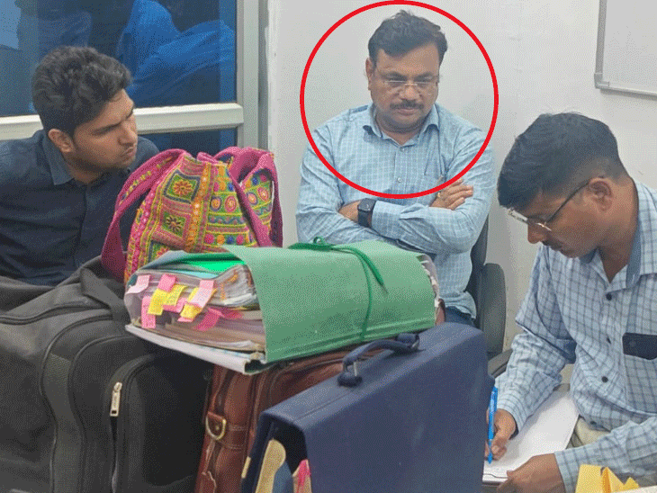ACB का ASP जगराम पुलिस से भी वसूली करता था:जयपुर में 50 लाख रुपए के साथ पकड़ा गया, घर में महंगी शराब-प्रॉपर्टी के डॉक्युमेंट मिले 1 cover updateeee 1751098972 hHYa6B