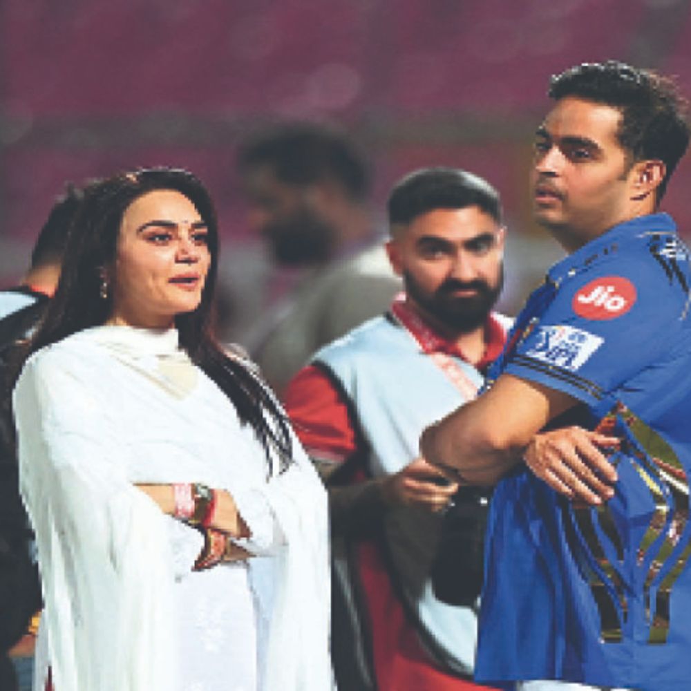 खिलवाड़ के खिलाड़ी कौन?:SMS स्टेडियम को बम से उड़ाने की धमकी के बाद 3 IPL मैच हो गए 1 orig 2011 1 1 1 1 1 1 1 1 1 1749339295 n6hP72