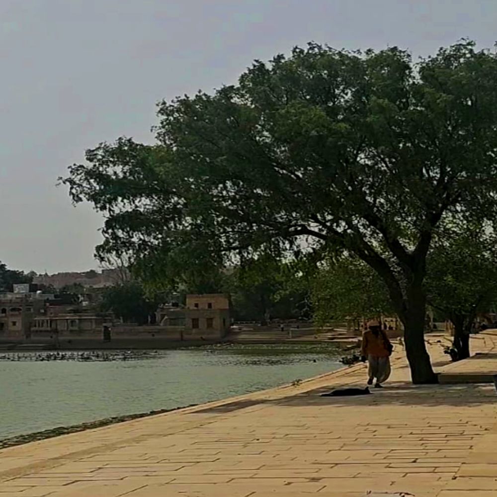 प्रदेश में सबसे गर्म शहर जैसलमेर:दिन व रात के पारे में 14 डिग्री का अंतर, हीटवेव से मिली राहत 1 whatsapp image 2025 06 02 at 092835 fotor 20250602 1748836873 c9PHQO