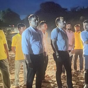 आहू नदी की पुलिया पर सुरक्षा व्यवस्था सख्त:कलेक्टर ने किया निरीक्षण, पुलिस और SDRF की टीम तैनात