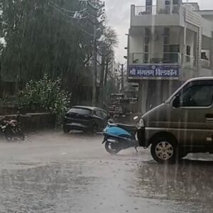 डूंगरपुर में 24 घंटे में 22 एमएम बारिश:जलभराव से लोगों को हुई परेशानी, येलो अलर्ट जारी