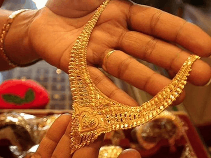 इस हफ्ते सोने-चांदी में रही तेजी:सोना ₹1,237 बढ़कर ₹97021 पर पहुंचा, चांदी ₹2387 महंगी होकर ₹1.08 किलो बिक रही 1 dbgifmagic 3 1751692759 Q2eWb6