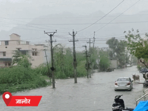 जालोर में सड़कें बनीं दरिया,बूंदी में बांध के 5-गेट खोले:बीसलपुर बांध में 24 घंटे में 43 सेमी पानी आया, 31 जिलोंं में आज बारिश का अलर्ट