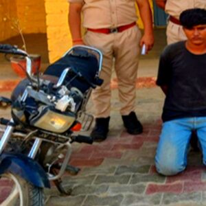 पटवा हवेली से बाइक चुराने वाला गिरफ्तार:CCTV की मदद से पकड़ा गया चोर, झाड़ियों में मिली बाइक