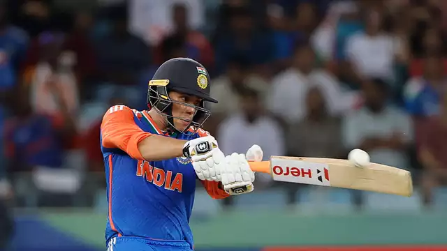 T20 में ‘एंकर’ का युग खत्म: इंडिया बनाम ऑस्ट्रेलिया की नई बैटिंग फिलॉसफी, पावरप्ले से डेथ तक आँकड़ों के साथ गहराई से विश्लेषण